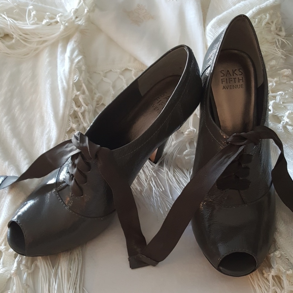 Saks Fifth Avenue Grey Patent Leather Ankle Heels